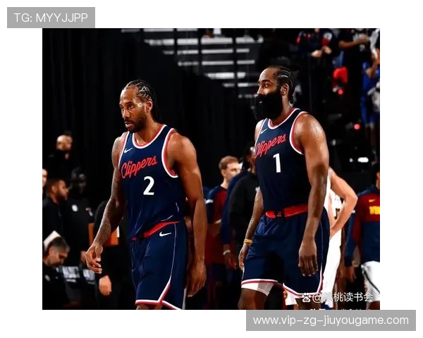 快船助攻数领跑全场展现团队篮球